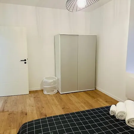 V - Standing Proche Luxembourg Et Cattenom * Nilvange