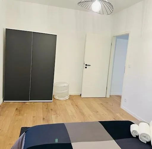 V - Standing Proche Luxembourg Et Cattenom * Nilvange